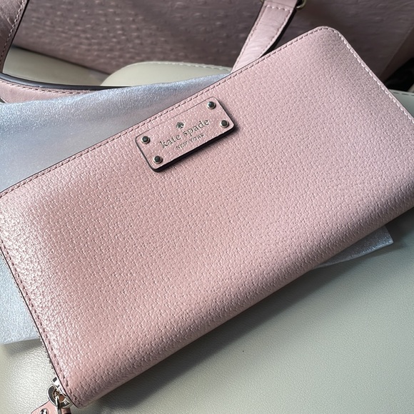 Kate Spade tote purse and wallet - Picture 3 of 4